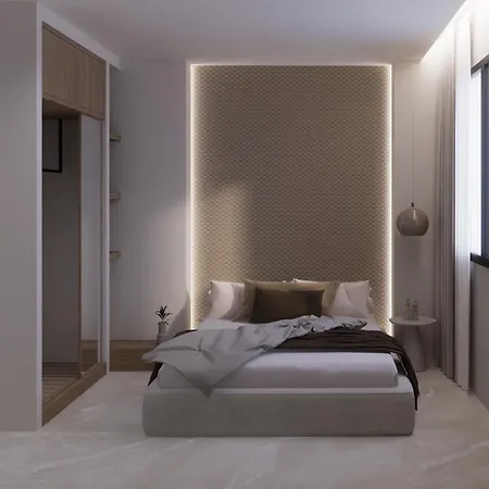 Venice & * Stavros (Thessaloniki)